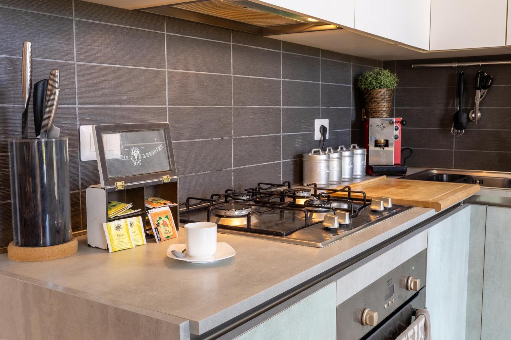 Belvedere Modern Apartment Con Parcheggio Gratuito Рим Экстерьер фото